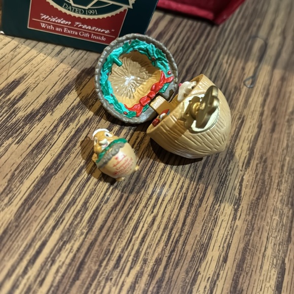 Hallmark Keepsake Ornament Trio - Picture 5 of 5